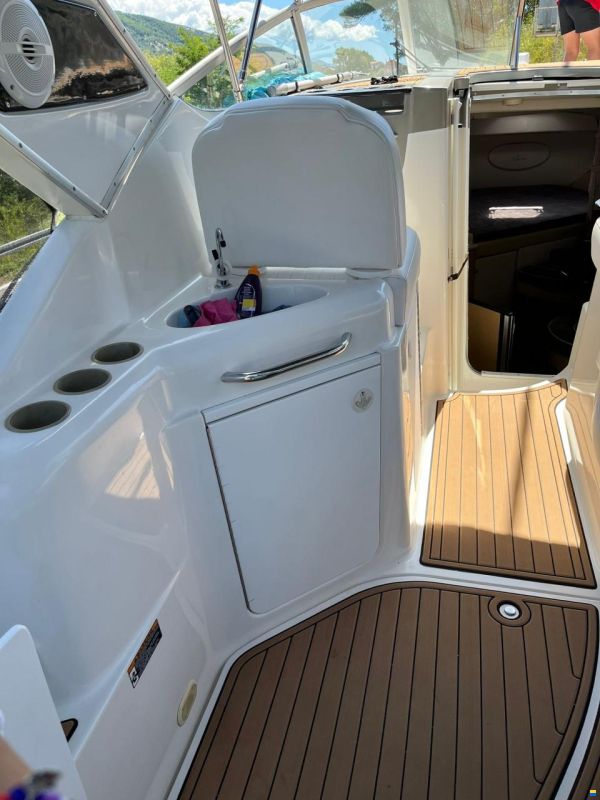 Bayliner 3055