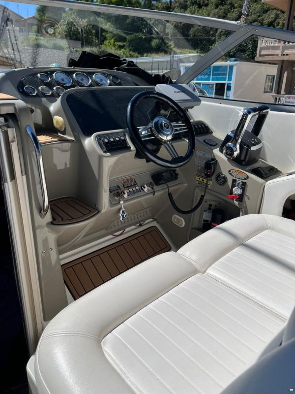 Bayliner 3055