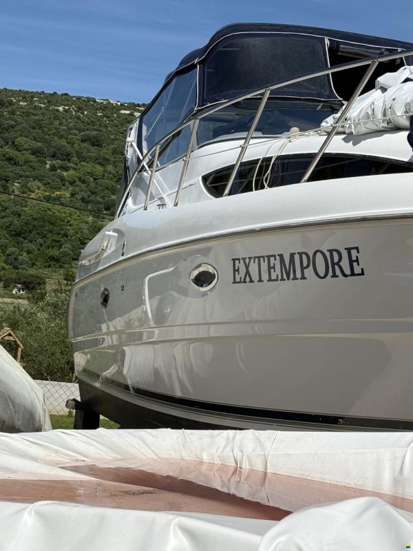 Bayliner 3055