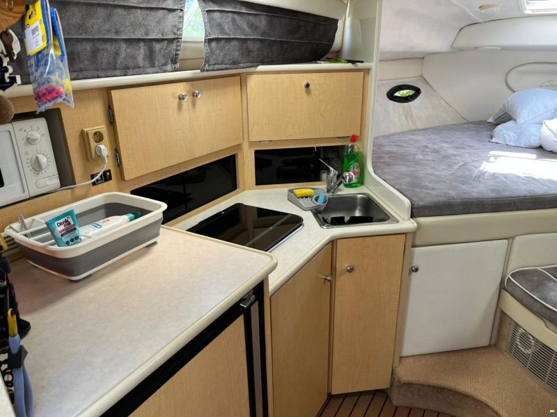 Bayliner 3055