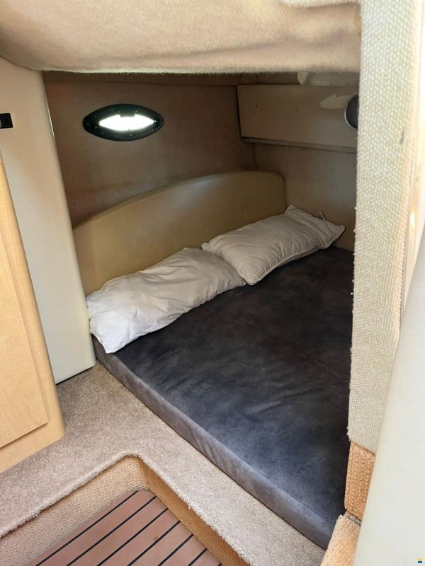 Bayliner 3055