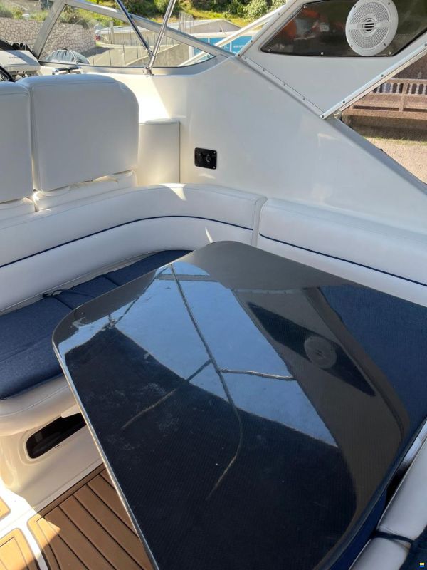 Bayliner 3055