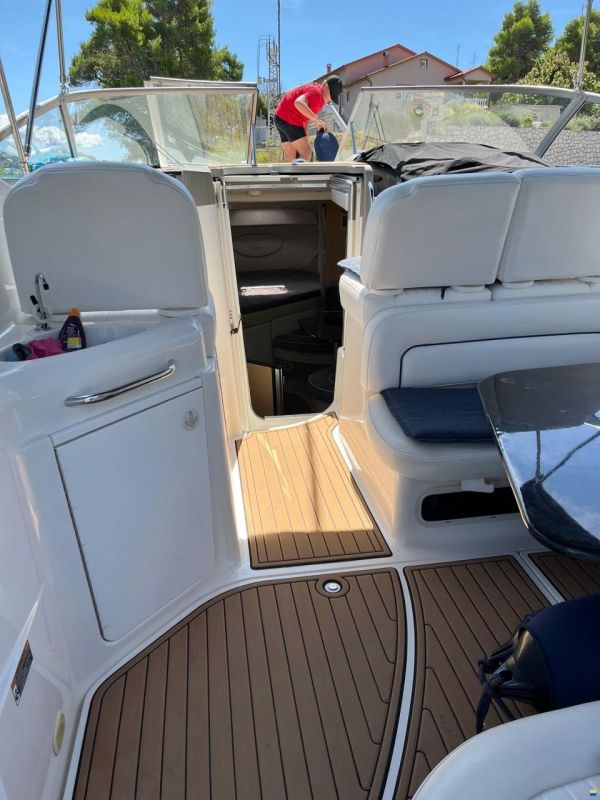 Bayliner 3055