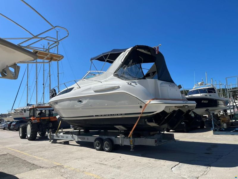 Bayliner 3055