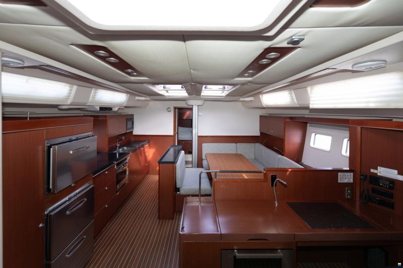 Hanse 575
