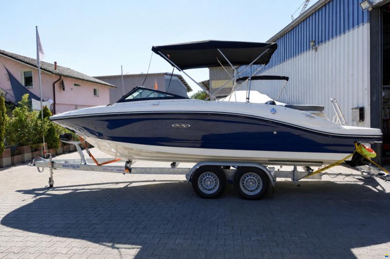 Sea Ray SPXE 210 & Trailer (1. Hand)