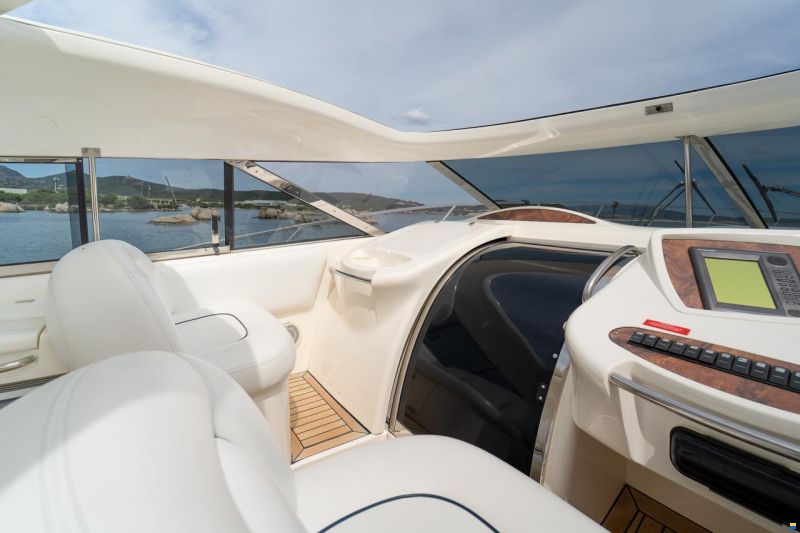 Sunseeker Predator 60