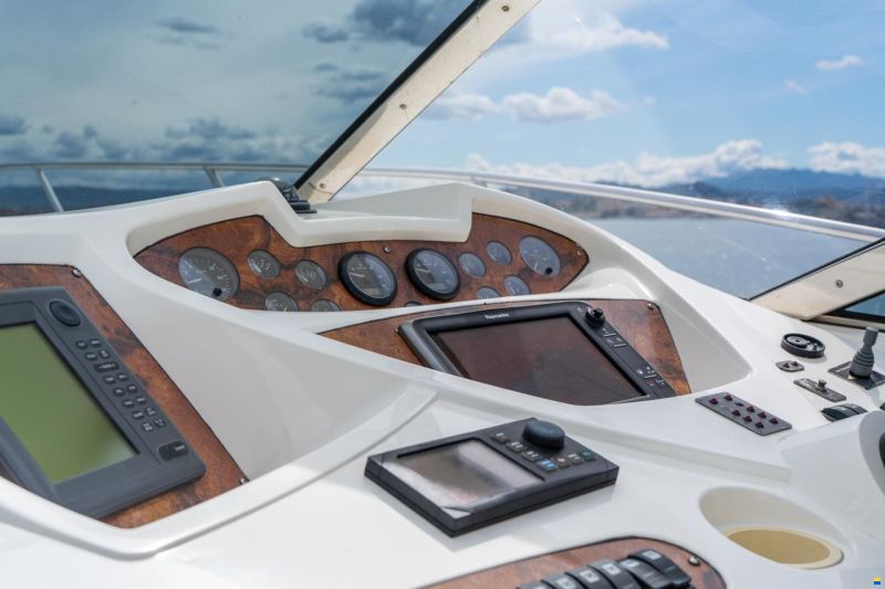Sunseeker Predator 60
