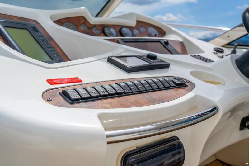 Sunseeker Predator 60