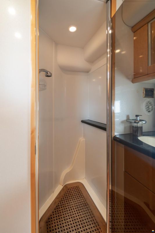 Sunseeker Predator 60