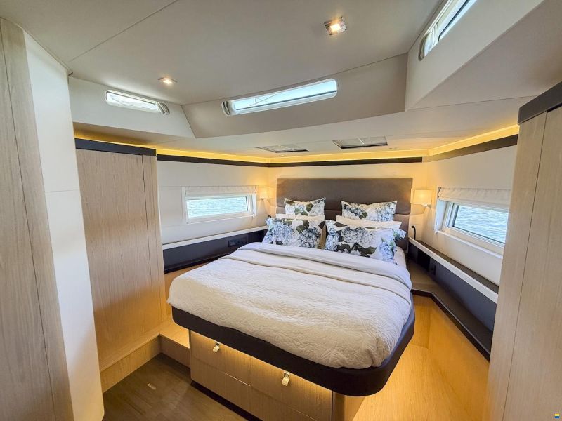 Beneteau OCEANIS YACHT 62