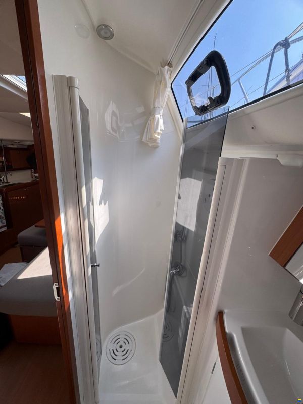 Beneteau Oceanis 40
