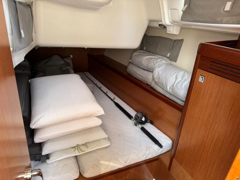 Beneteau Oceanis 40