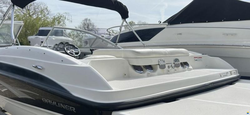 Bayliner 185