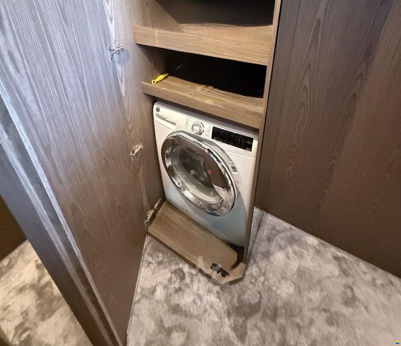 Ferretti 550