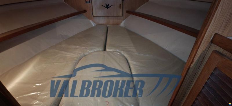 Bertram Yacht 28 Fly