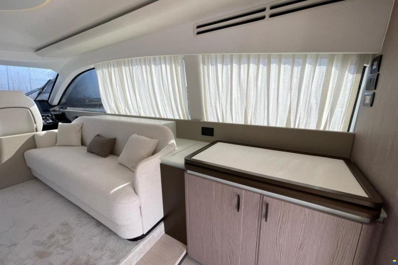 Azimut Fly 53