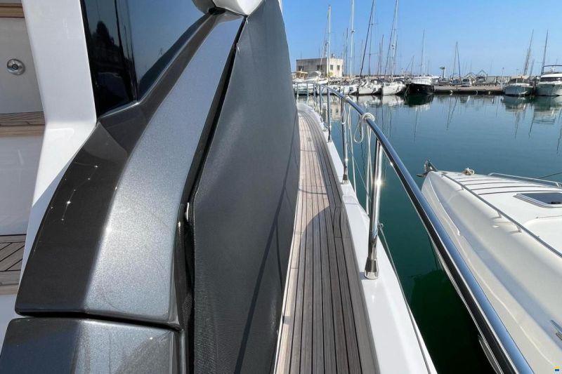 Azimut Fly 53