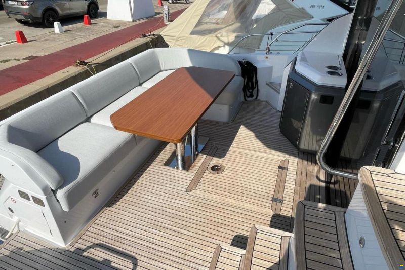 Azimut Fly 53
