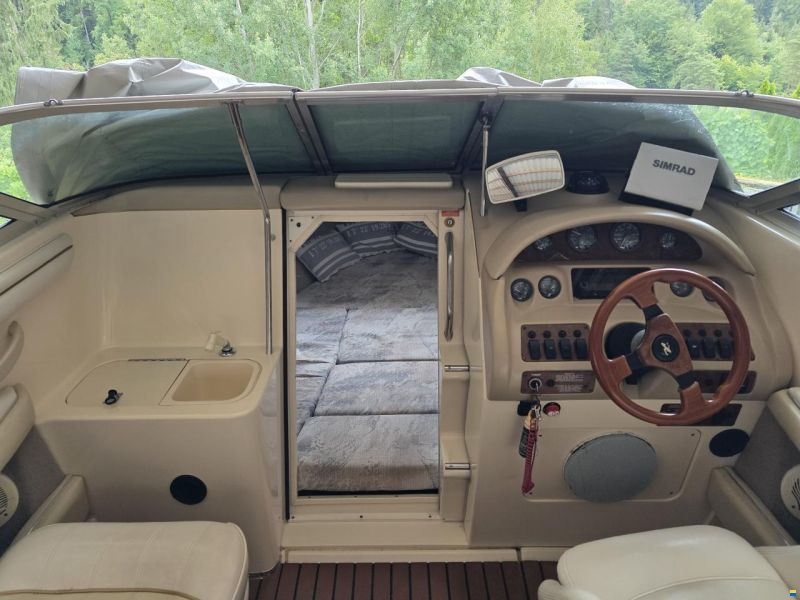 Sea Ray 230 Overnighter Select