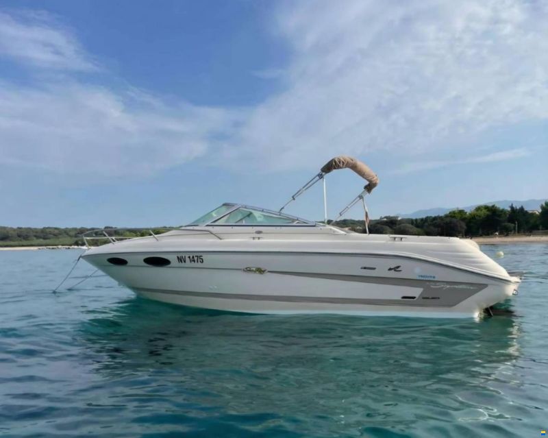 Sea Ray 230 Overnighter Select