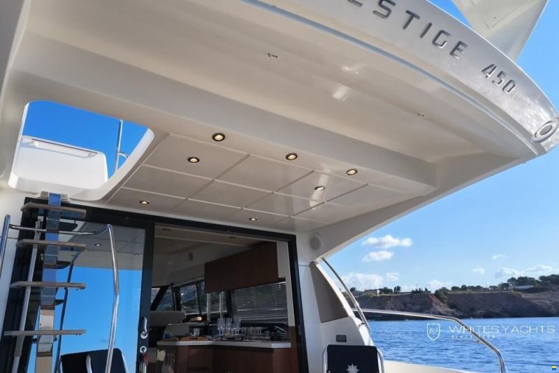 Prestige 450 Fly