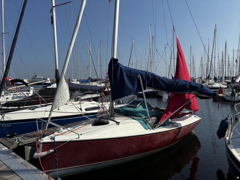 Dehler 18