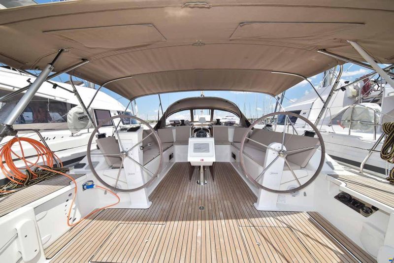 Bavaria CRUISER 51