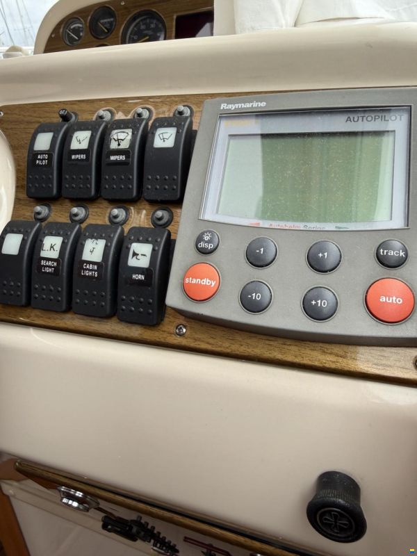 Viknes 880
