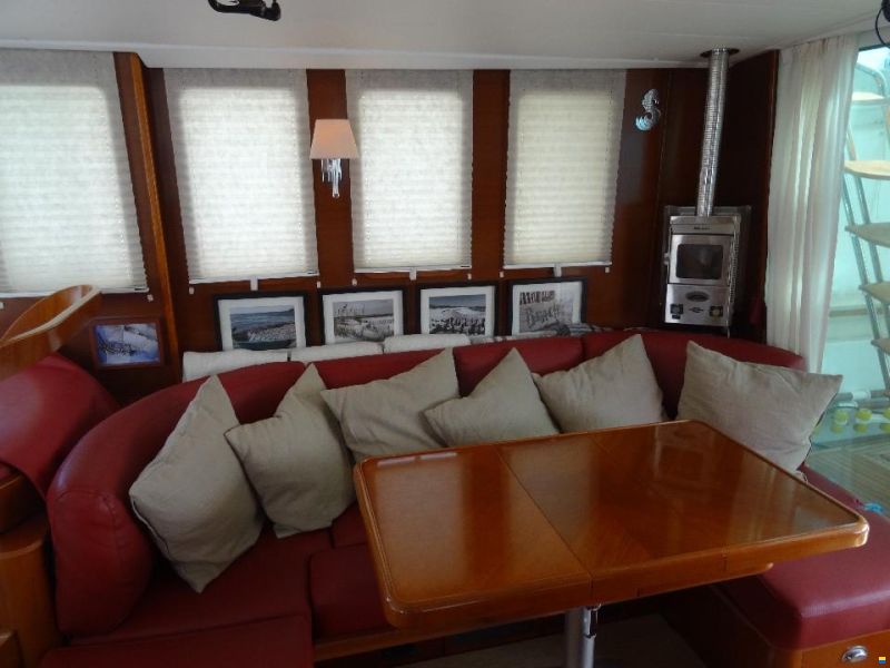 Beneteau Swift Trawler 42
