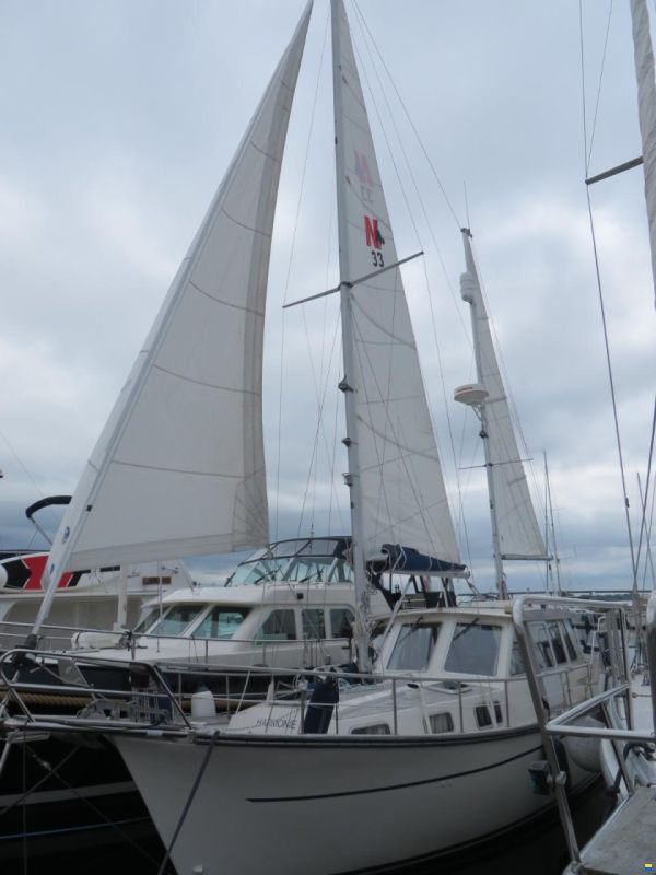Nauticat 33