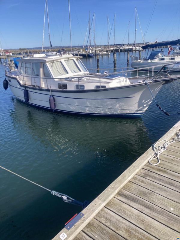 Nauticat 33