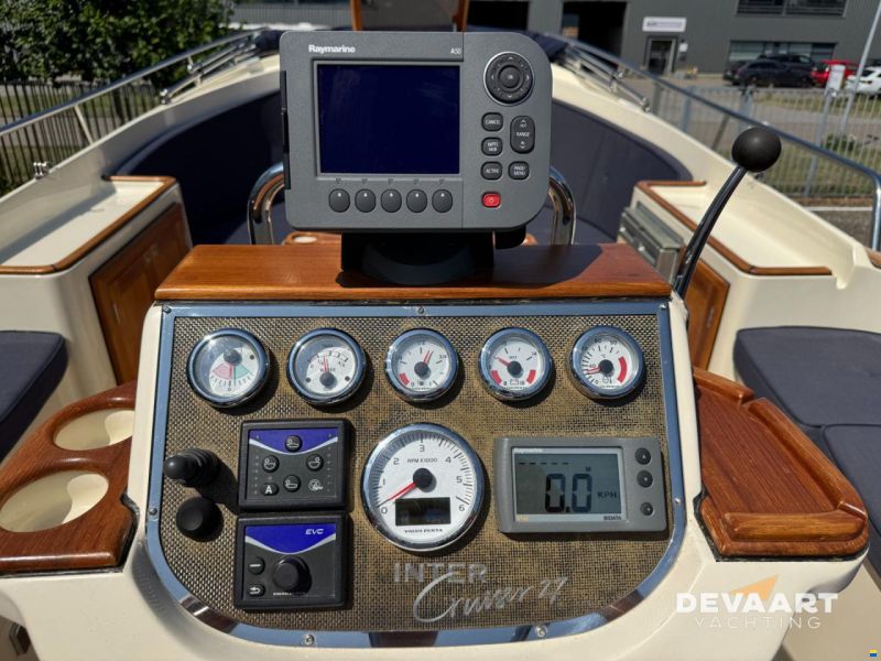Intercruiser 27