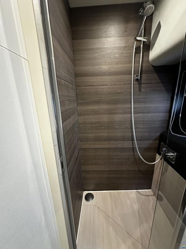 Absolute Navetta 52