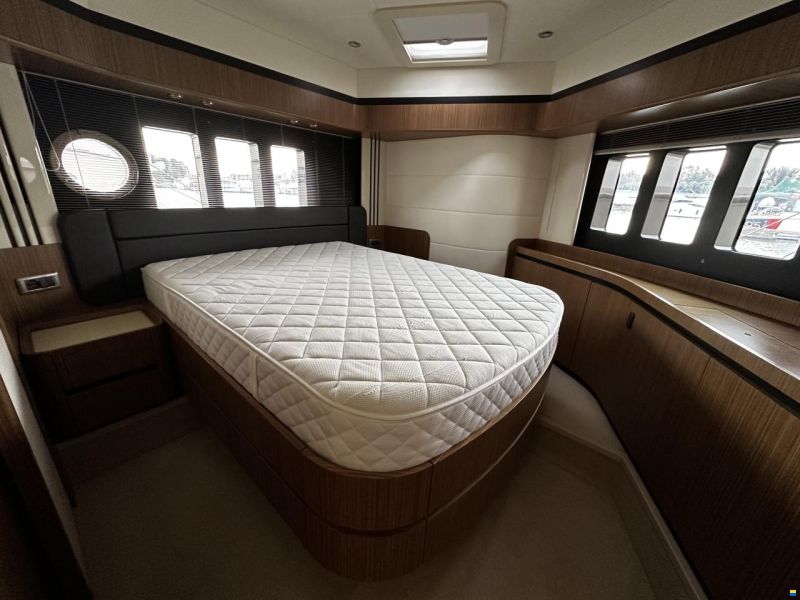 Absolute Navetta 52