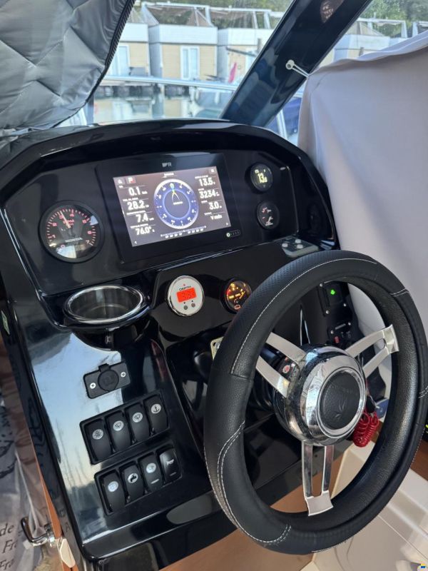 Jeanneau Merry fisher 795