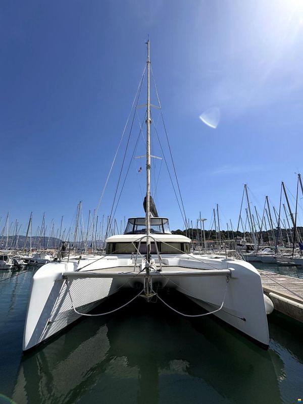 Lagoon 50