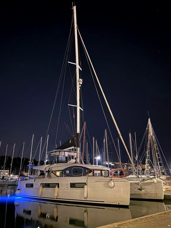 Lagoon 50