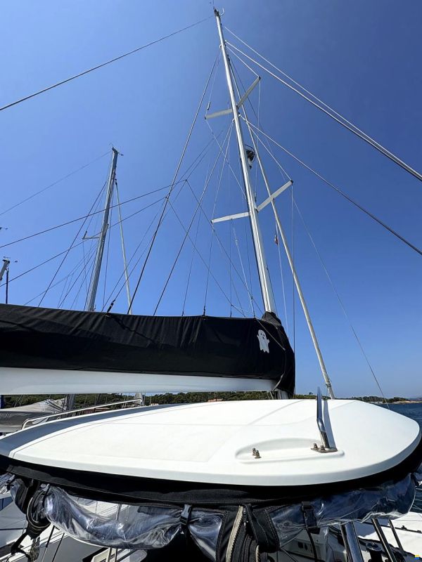 Lagoon 50