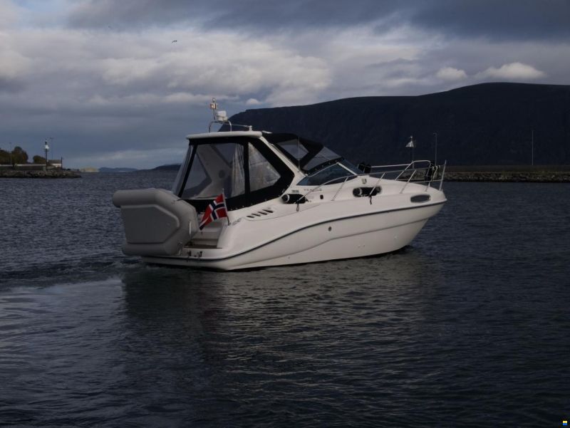 Sealine Sportcruiser 28