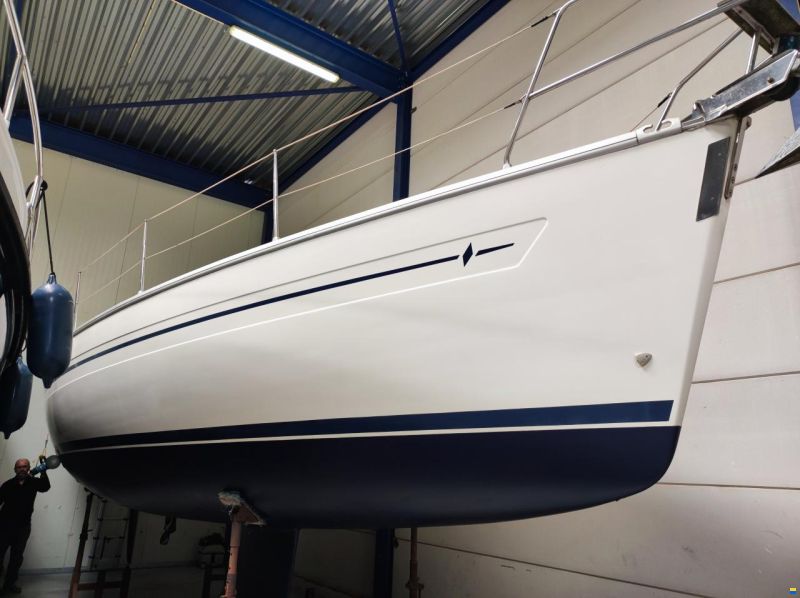 Bavaria 32