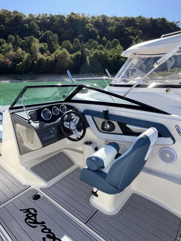 Sea Ray 190 spx