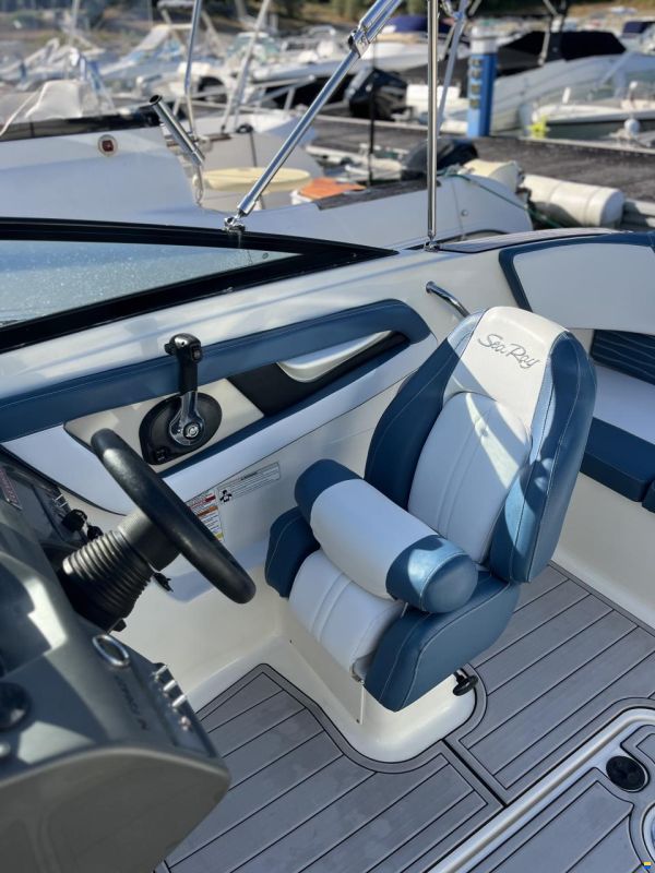 Sea Ray 190 spx