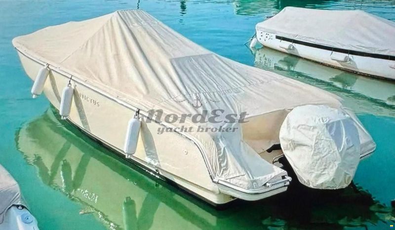 Invictus 190 FX (motore 2025)