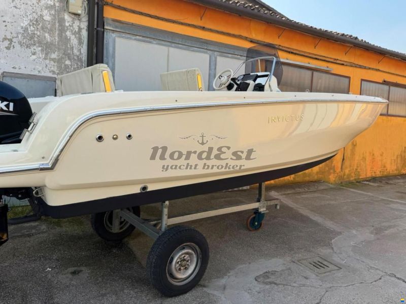 Invictus 190 FX (motore 2025)