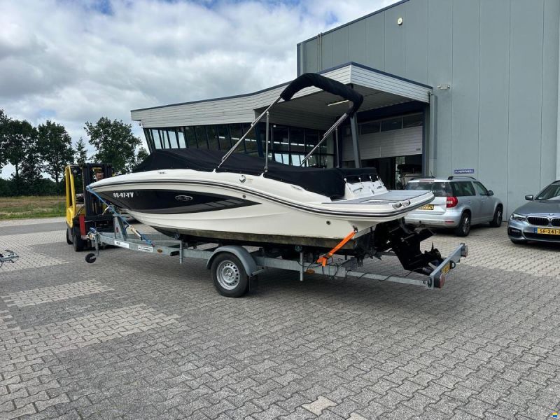 Sea Ray 190 SPX Bowrider