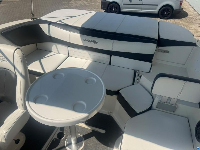Sea Ray 190 SPX Bowrider