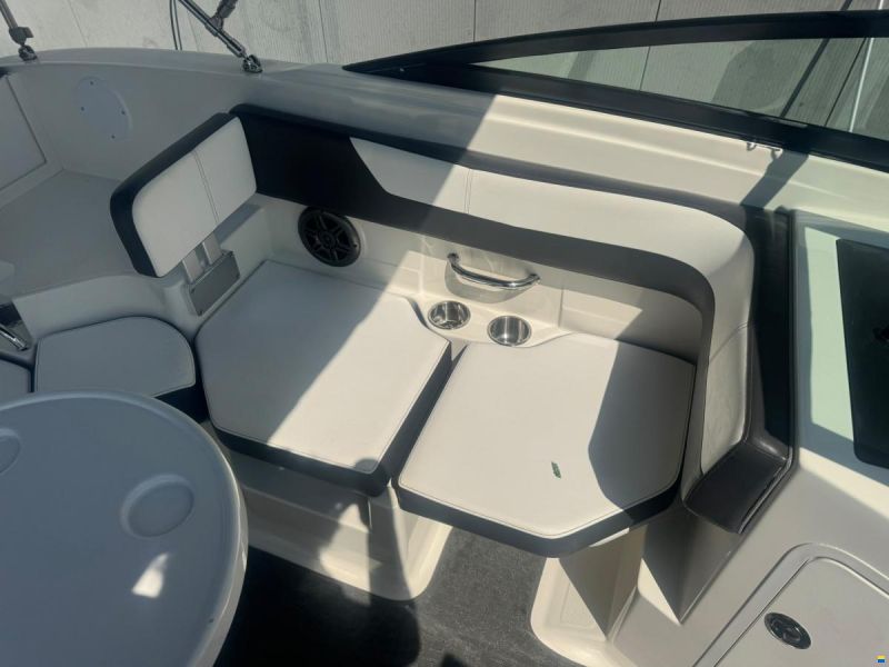 Sea Ray 190 SPX Bowrider