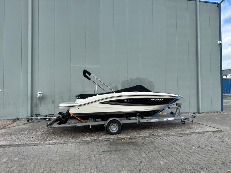 Sea Ray 190 SPX Bowrider