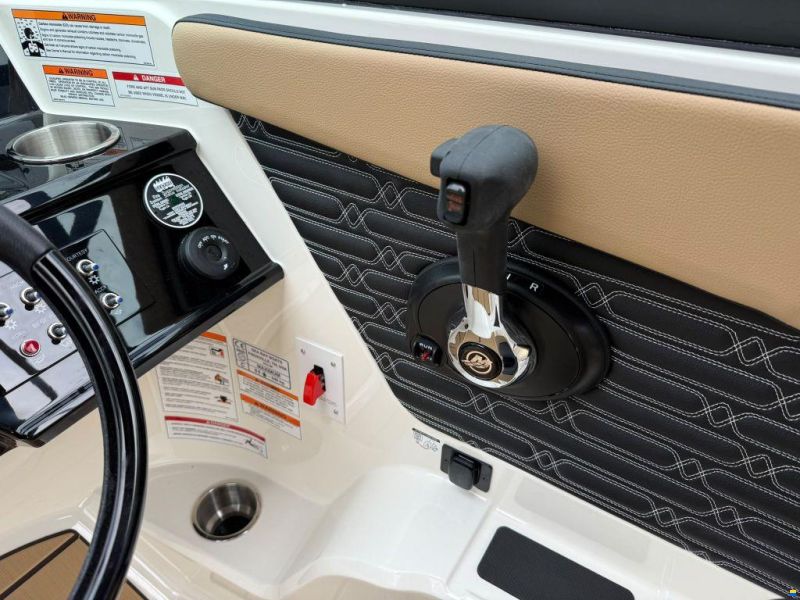 Sea Ray SPX 190